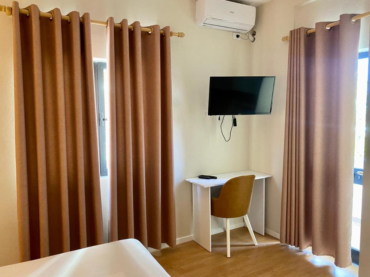 Hotel Globo Durrës Extérieur photo