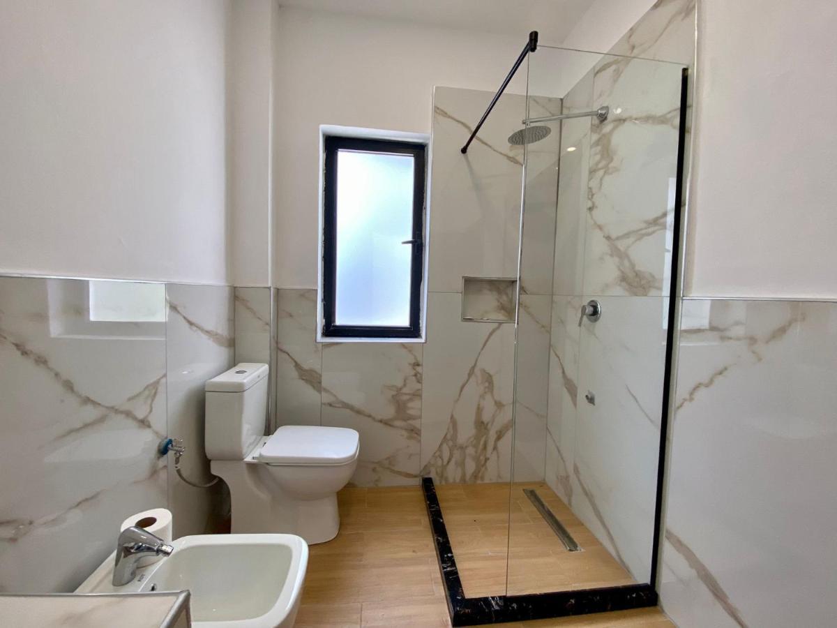 Hotel Globo Durrës Extérieur photo