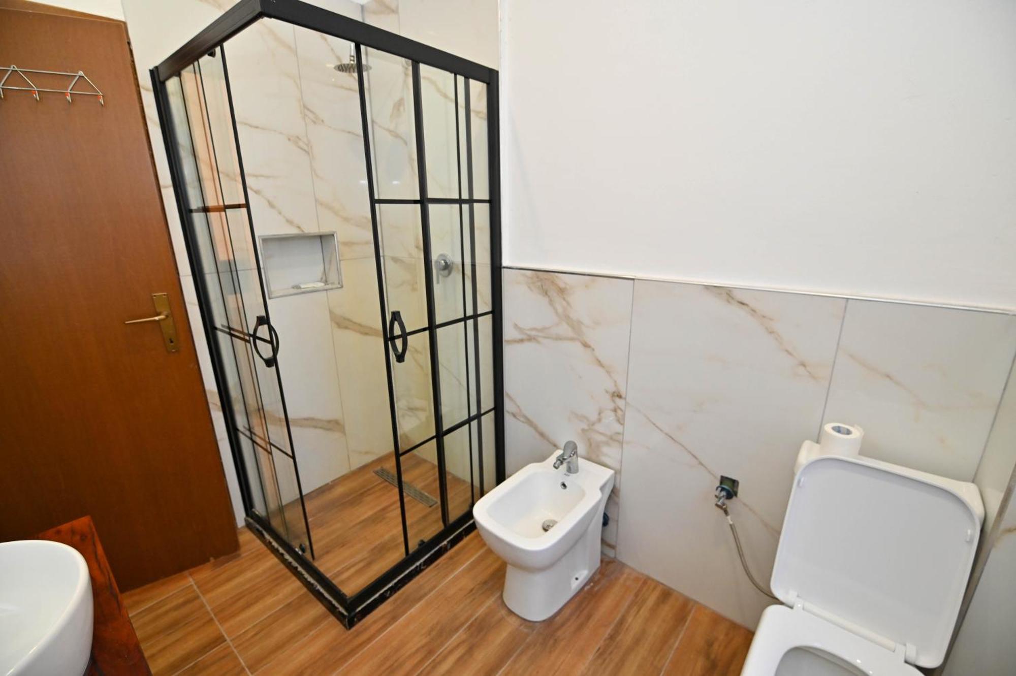 Hotel Globo Durrës Extérieur photo