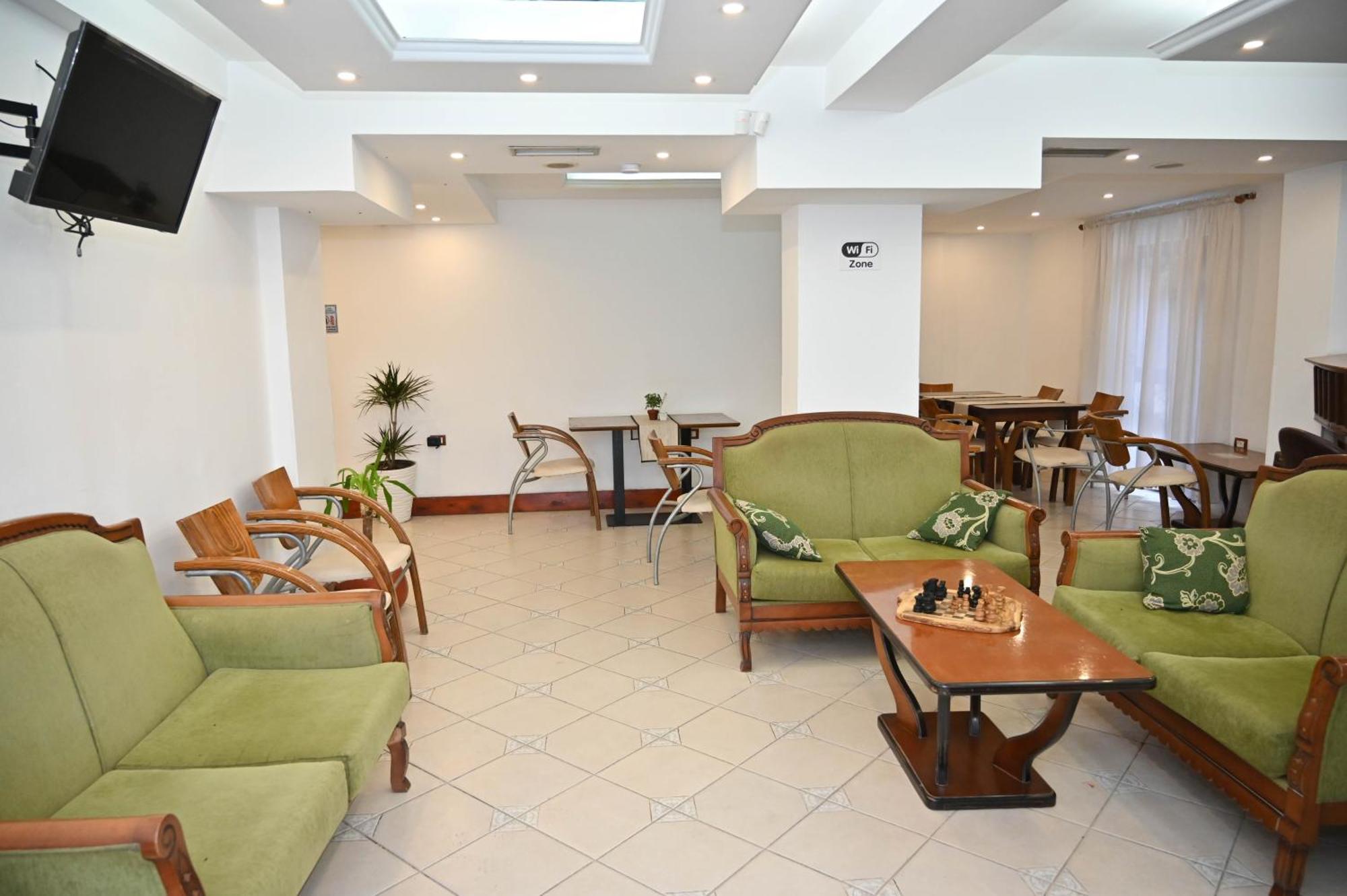 Hotel Globo Durrës Extérieur photo